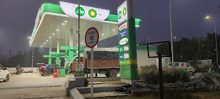 Facts in Hindi about Petrol Pump #Petrolpumpfacts, facts in Hindi, Latest facts in hindi, new facts in hindi, amazing facts in hindi, awesome facts