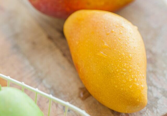 आम खाने के 10 जबरदस्त फायदे | Mango Benefits in Hindi