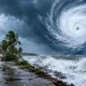 चक्रवाती तूफान अर्नब, Cyclone Arnab 2026, अर्नब तूफान की ताजा स्थिति, अर्नब तूफान का नाम किसने रखा, अर्नब नाम का अर्थ, आंध्र प्रदेश तूफान, बंगाल की खाड़ी चक्रवात, IMD Cyclone Update, चक्रवात की जानकारी हिंदी में, चक्रवात से बचाव के उपाय